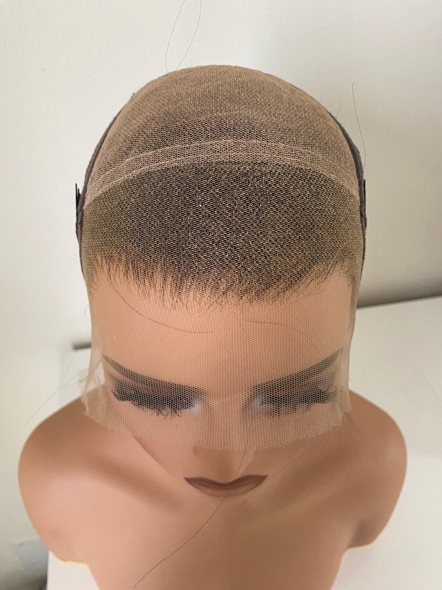 CREAMY BLOND